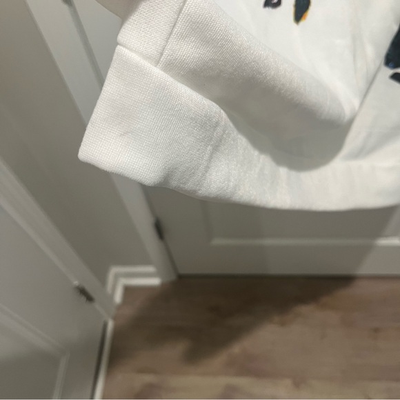 NWT Giraffe Print Green and White Sweater - Picture 11 of 11